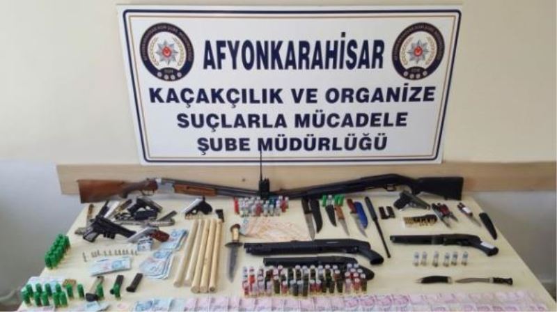 Afyonkarahisar Emniyeti Usulüz P Toplayan Suç Ögütünü Çökertti