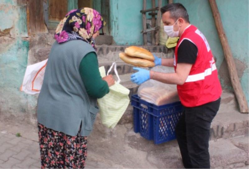 Afyonkarahisarda Ekmekler Evlere Kadar Ulastirildi