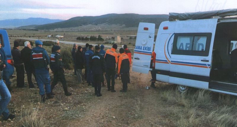 Afyonkarahisarda Ormanlik Alanda Kaybolan Zihinsel Engelli Sahis, Afad Ekipleri Tarafindan Sag Olarak Bulundu.