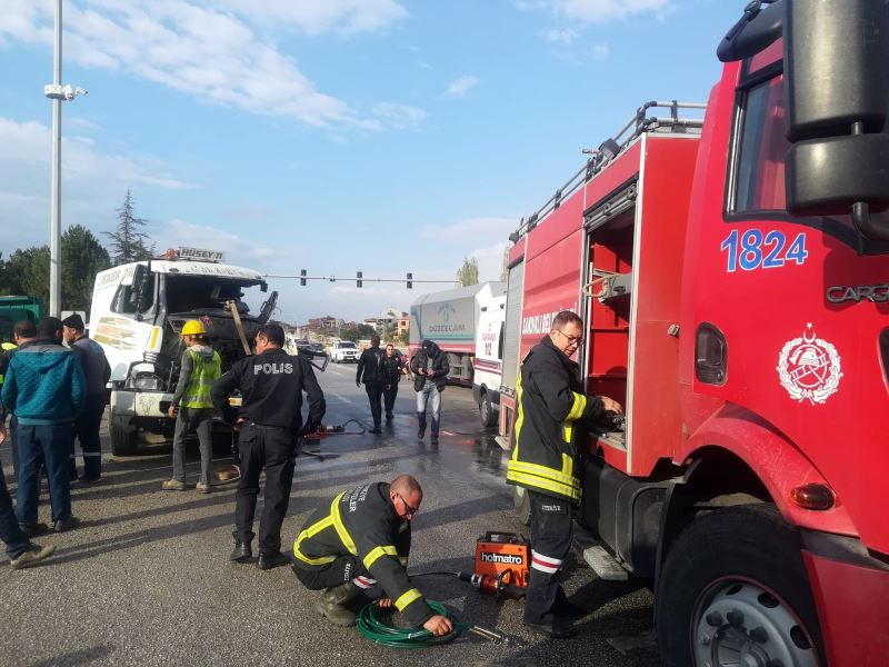 Afyonkarahisarda Trafik Kazasi: 3 Yarali