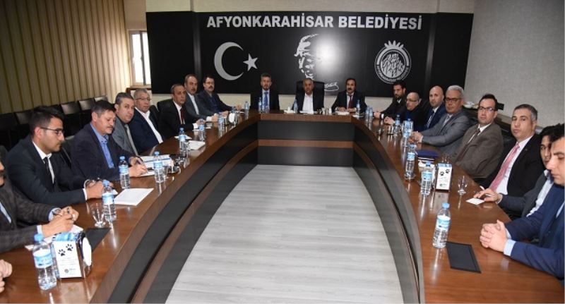 Afyonkarahisarda Umreden Dönen 67 Kisi Karantina Sürecini Evlerinde Tamamlayacak