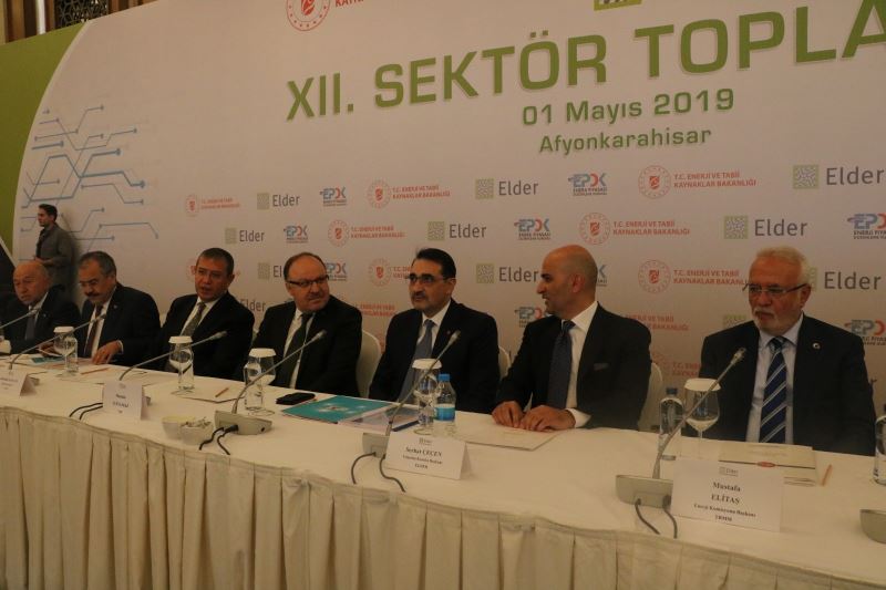 Bakan Dönmez Afyonkarahisarda