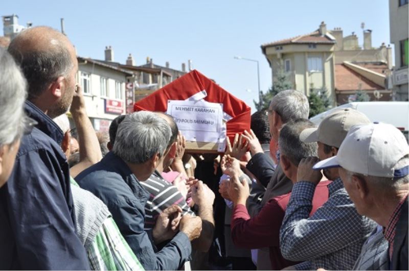 Emekli Polis Resmi Törenle Son Yolculuguna Ugurlandi