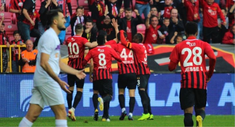 Eskisehirspor, Evinde Oynadigi Sezonun Son Maçinda Puan Alamadi