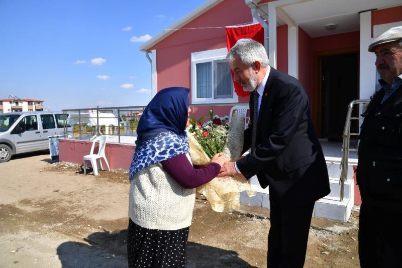 Mutluluk Gözyaslari Içinde Baskan Basdegirmene Tesekkür Ettiler