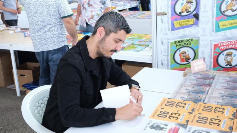 Sinan Yagmur ve Senai Demirci, Kitap Fuari'na geliyor