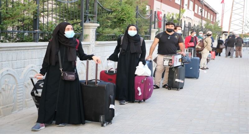 Suudi Arabistandan Gelen 182 Türk Vatandasi Afyonkarahisarda Karantinaya Alindi