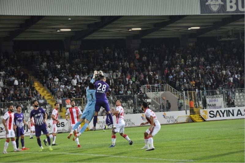 Tff 2. Lig Beyaz Grupun 6. Hafta Maçinda Afjet Afyonspor , Sahasinda Yilport Samsunspora 1-0 Maglup Oldu.